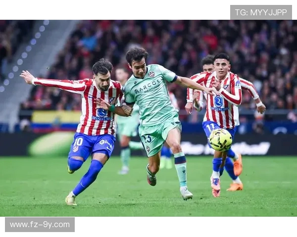 当足球巨星遇上业余球员实力差距与竞技魅力全景深度剖析全面呈现